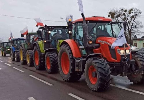 Mimo utrudnień na drogach Polacy popierają protesty rolników