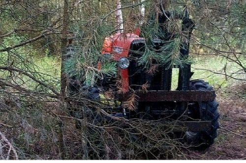 Ukradł Ursusa i uciekał przez pola, sady i lasy. Grozi mu 5 lat więzienia