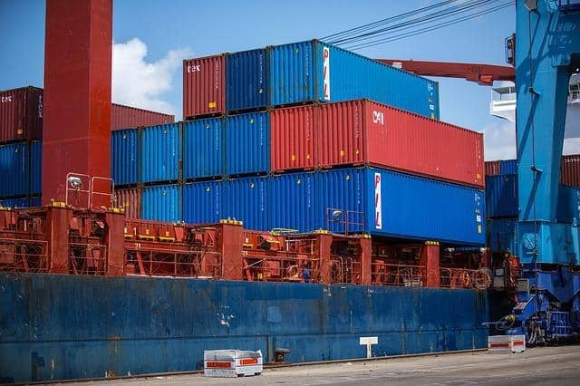 shipping containers 1096829 640
